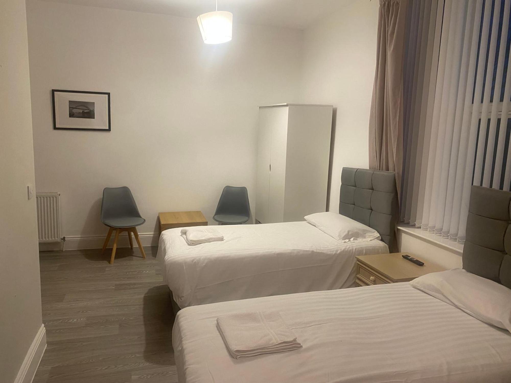 Clifton Hotel Newcastle Habitación foto